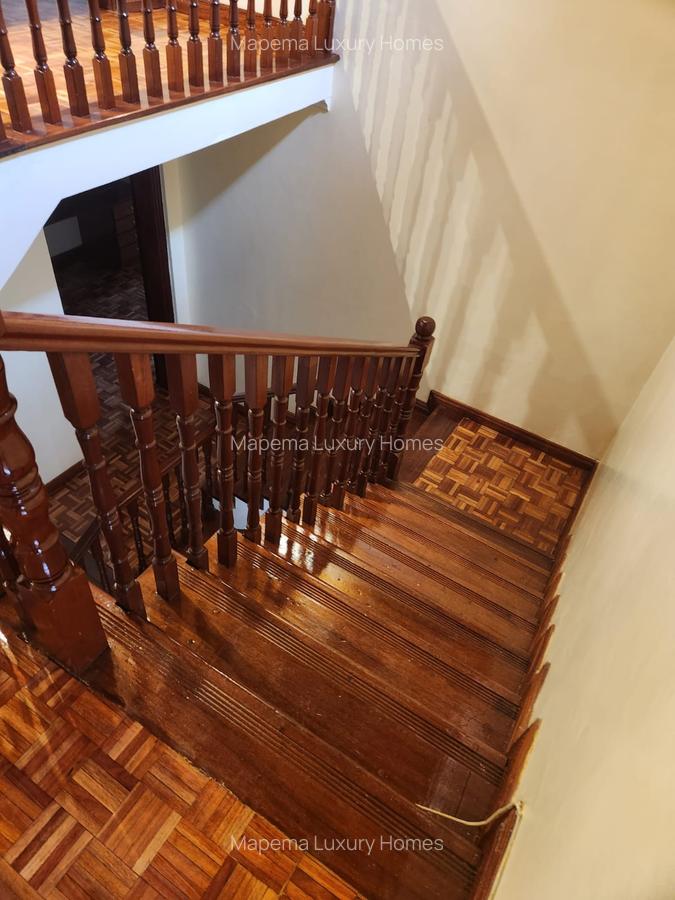 5 Bed House with En Suite at Hardy Area - 13