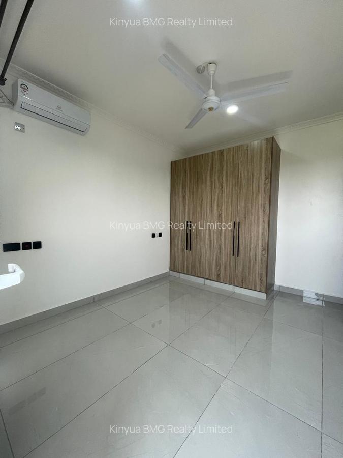 Serviced 3 Bed Apartment with En Suite in Nyali Area - 4