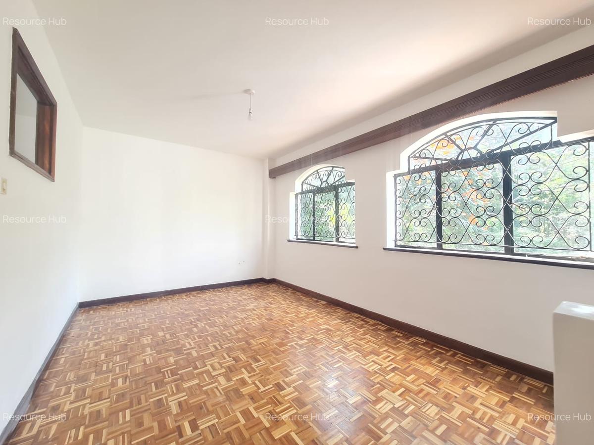 6 Bed House with En Suite at Nyari - 9