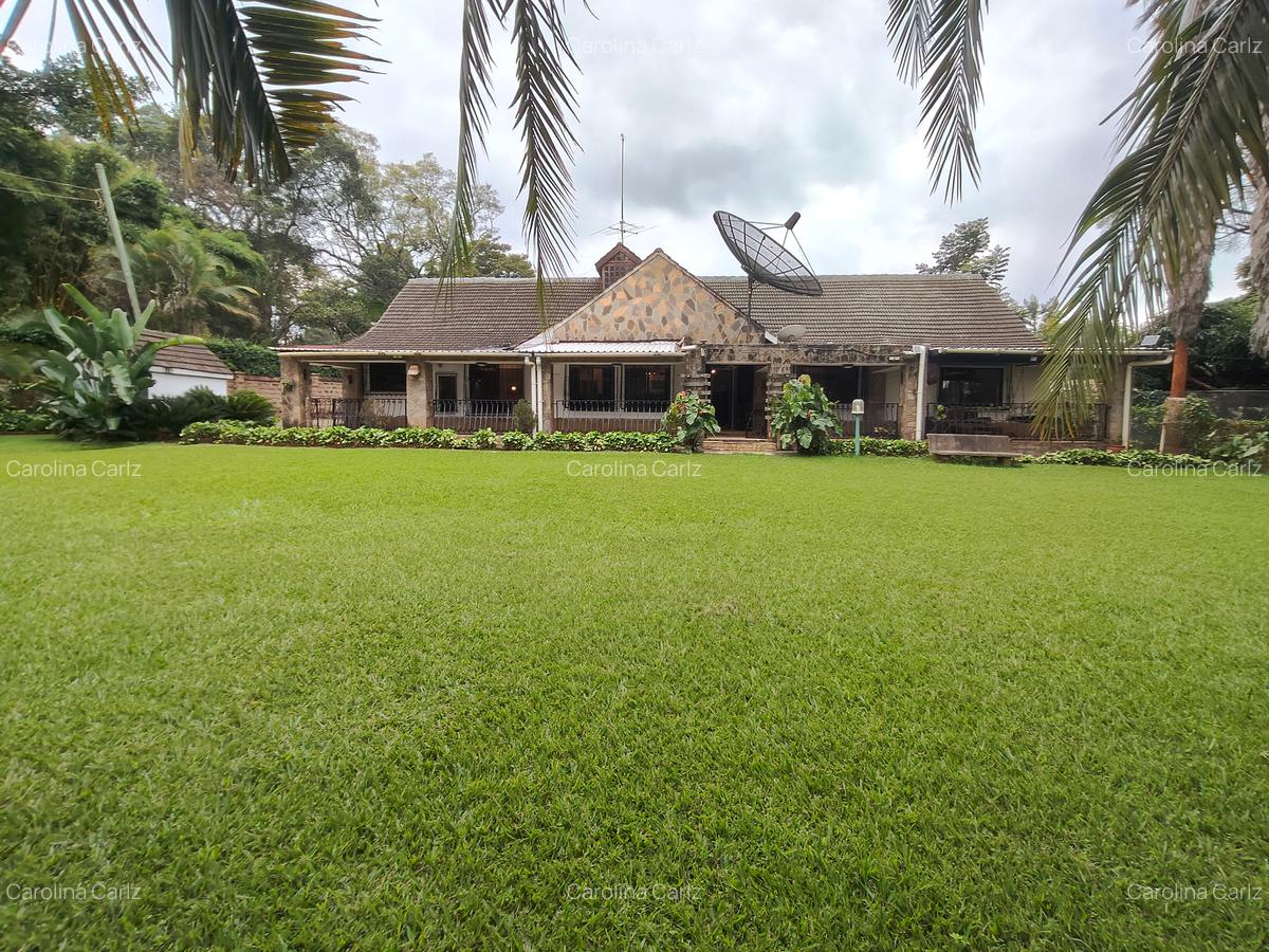 4 Bed House with En Suite at Spring Valley - 14