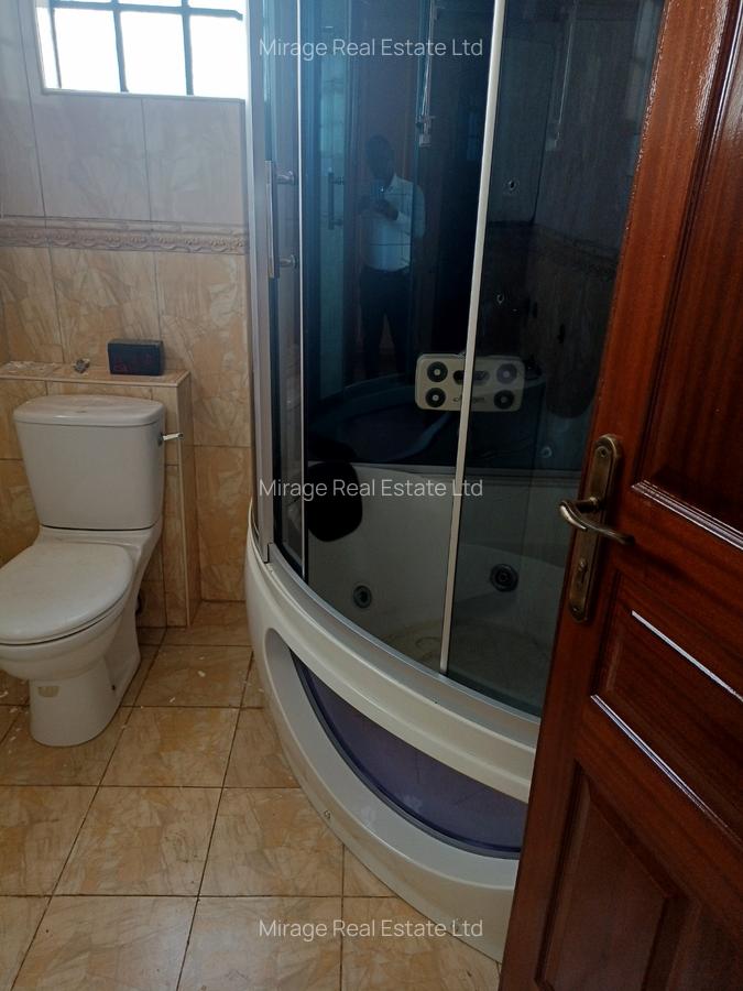 5 Bed Townhouse with En Suite in Lavington - 18