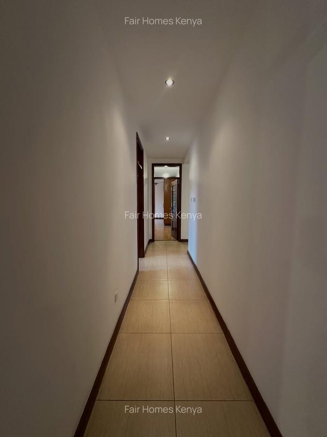 3 Bed Apartment with En Suite at Riverside Drive - 8