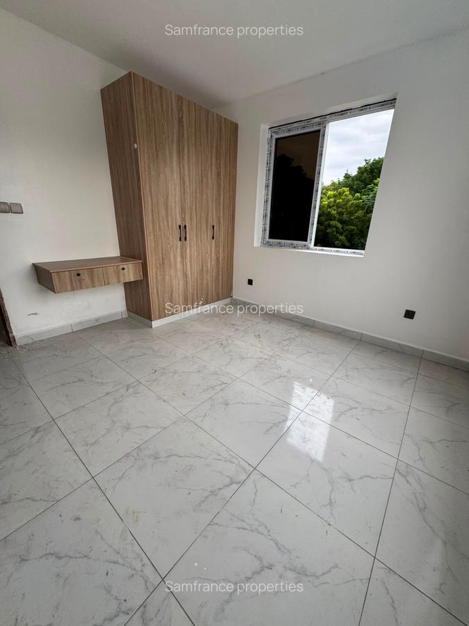 Serviced 3 Bed Apartment with Swimming Pool at Beach Road - 11