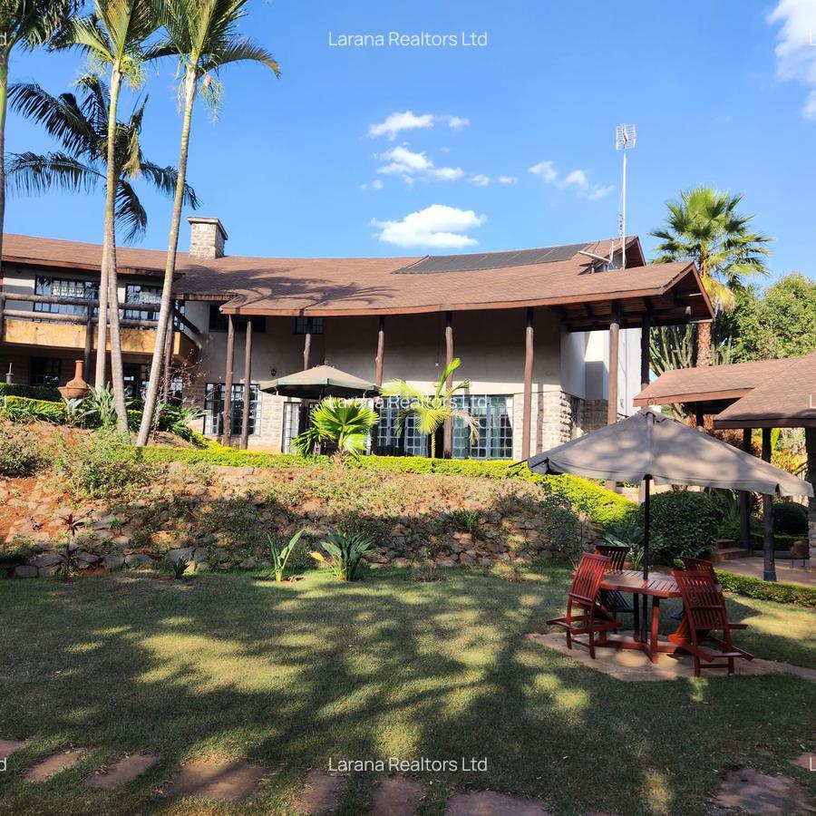 5 Bed Villa with En Suite at Hardy - 2