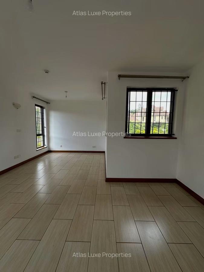 5 Bed Townhouse with En Suite at 0Ld Runda - 13