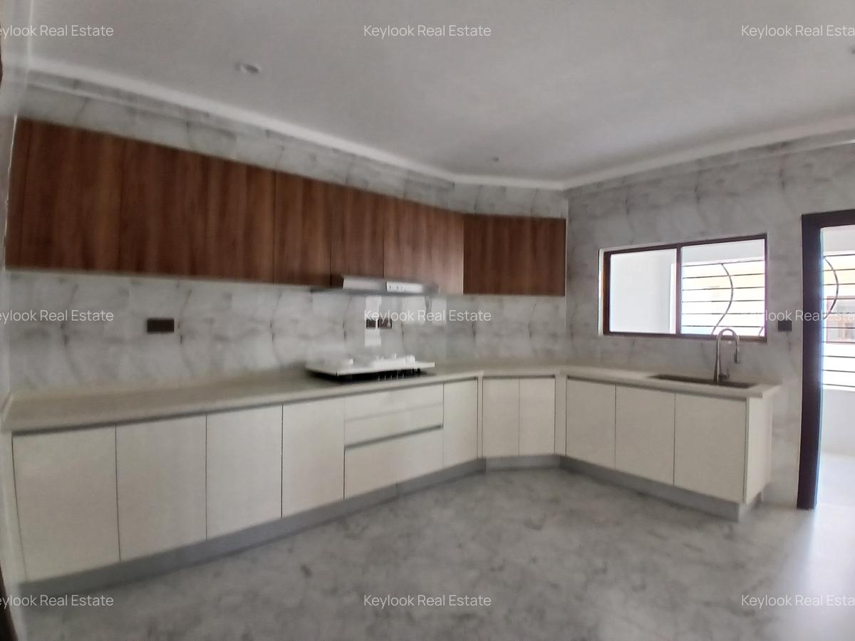 Furnished 3 Bed Apartment with En Suite at Mandera Road - 3