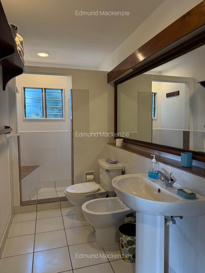Serviced 2 Bed Apartment with En Suite at Ras Kisauni Road - 4