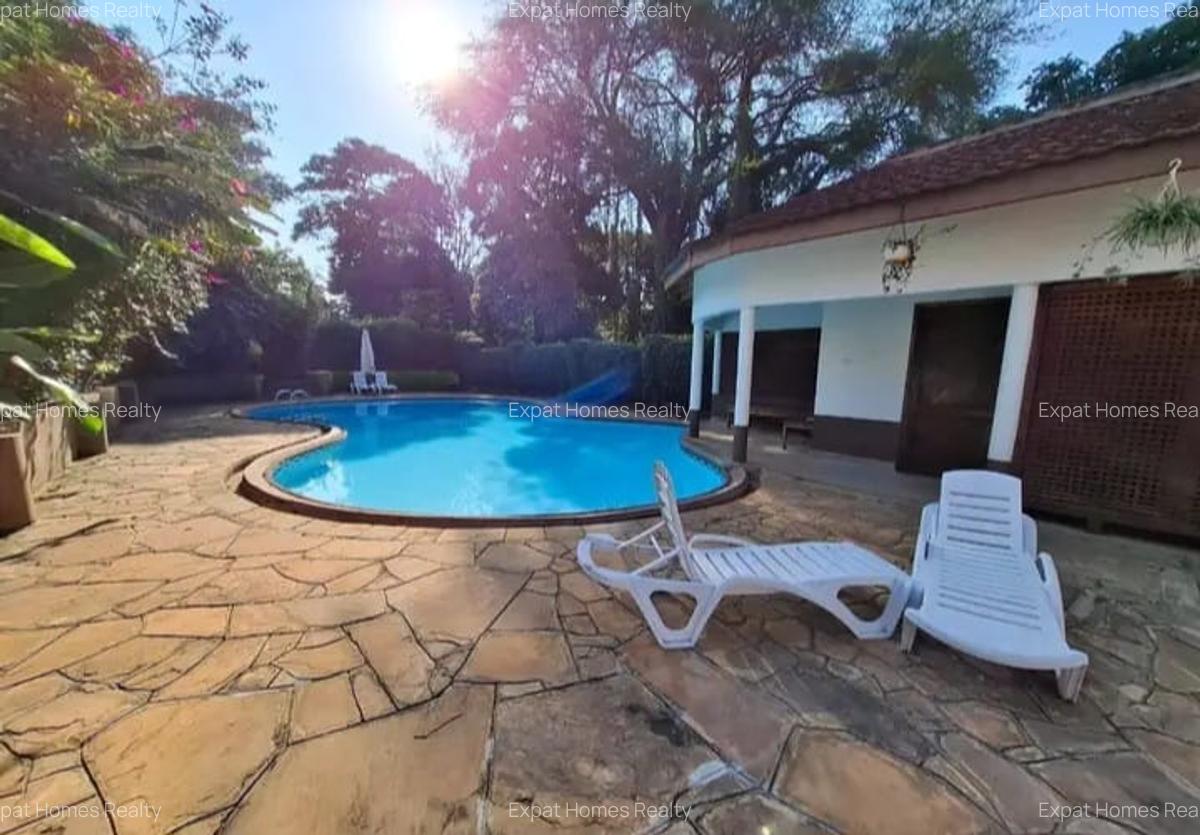 4 Bed Townhouse with Swimming Pool in Lavington - 7