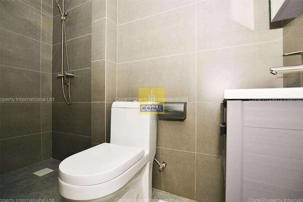 2 Bed Apartment in Riverside - 4