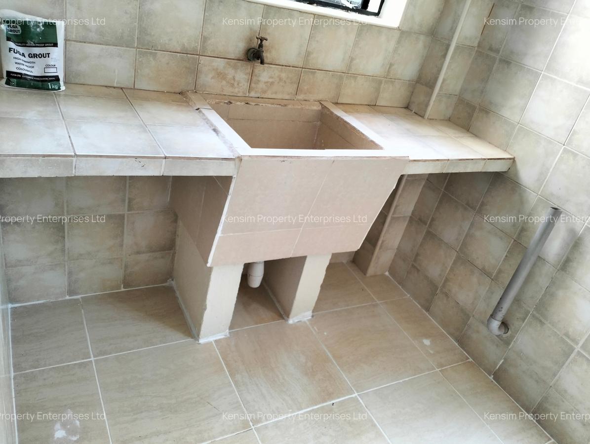 5 Bed Townhouse with En Suite in Nyari - 10