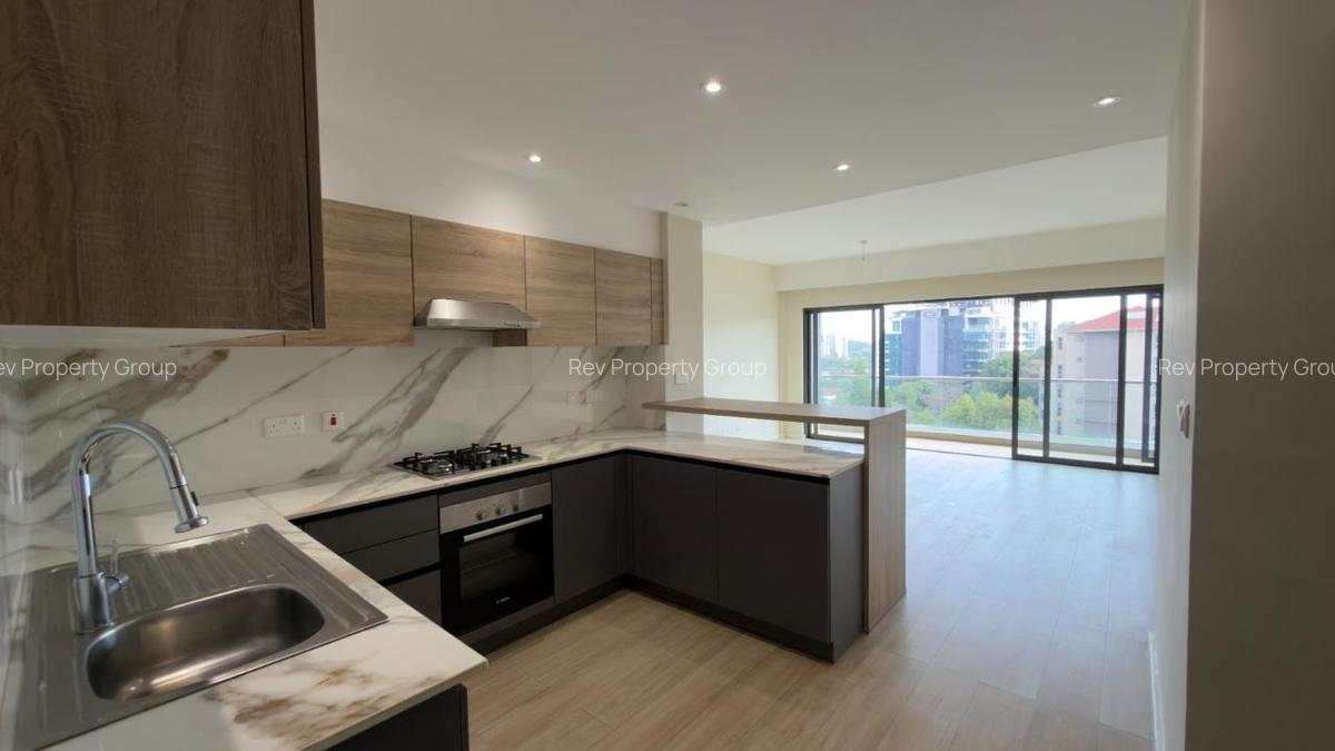 2 Bed Apartment with En Suite in Riverside - 5