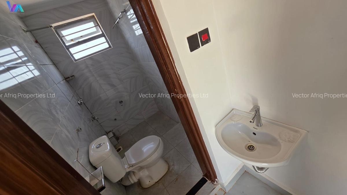 3 Bed Townhouse with En Suite in Ruiru - 15