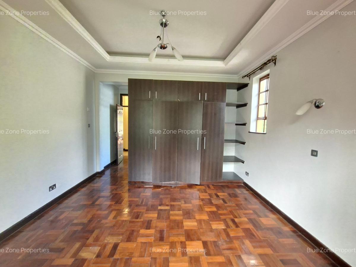 4 Bed Townhouse with En Suite at Rosslyn Lone Tree Estate Rd - 17