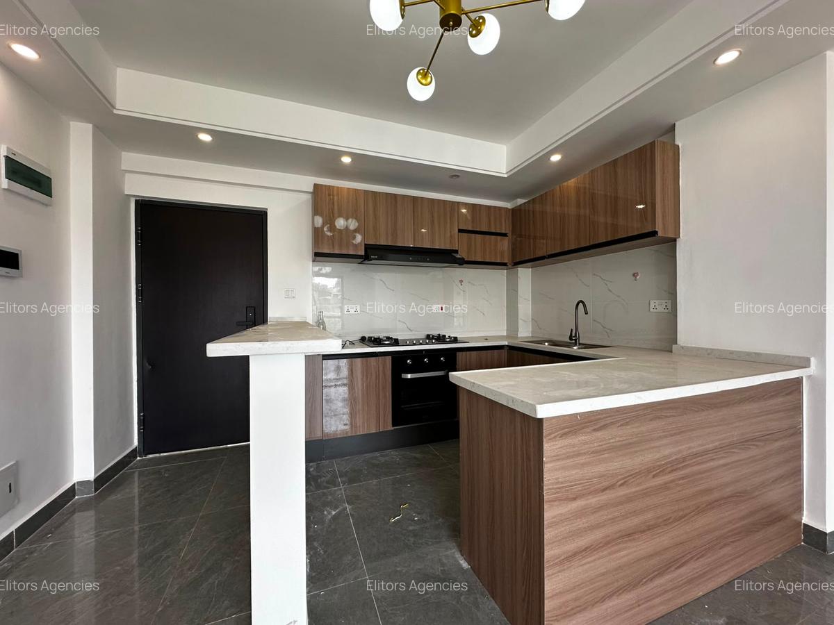 2 Bed Apartment with En Suite at Riverside Drive - 2
