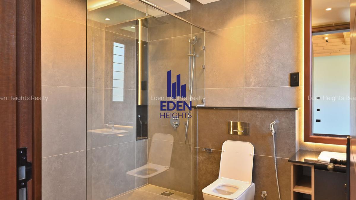 4 Bed Villa with En Suite in Runda - 11
