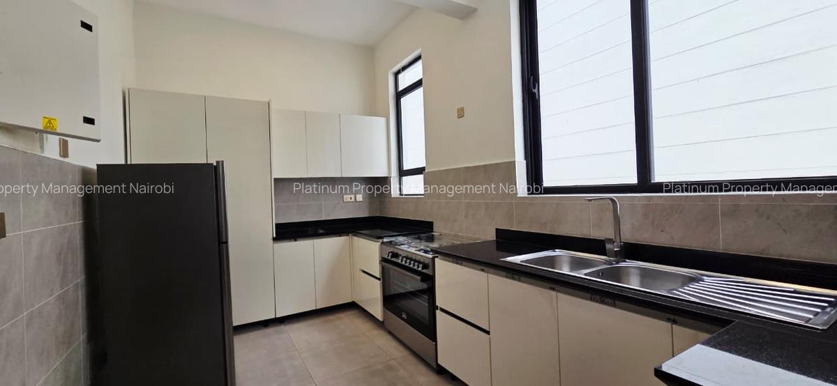 6 Bed Townhouse with En Suite at Peponi Rd - 9