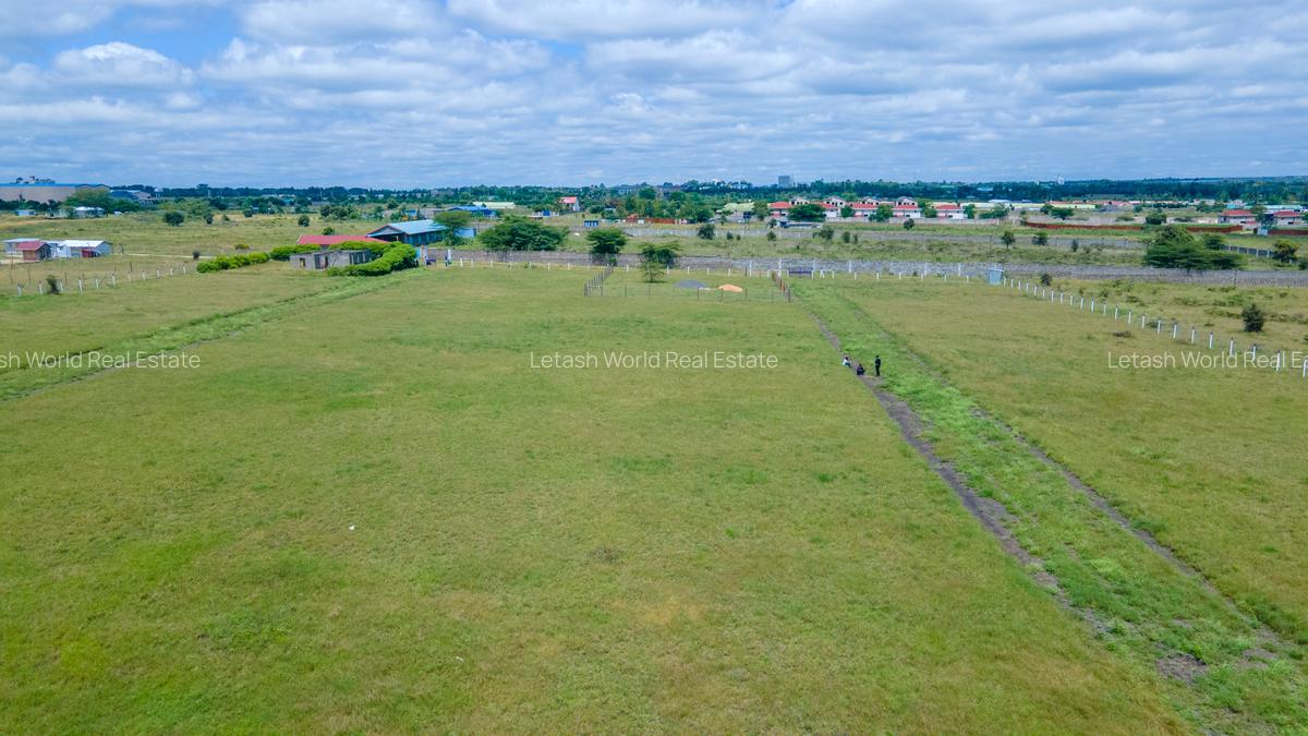 Land in Kitengela - 6
