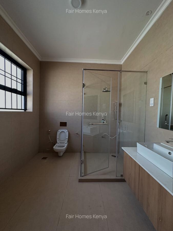 6 Bed Townhouse with En Suite at Kibagare Way - 5