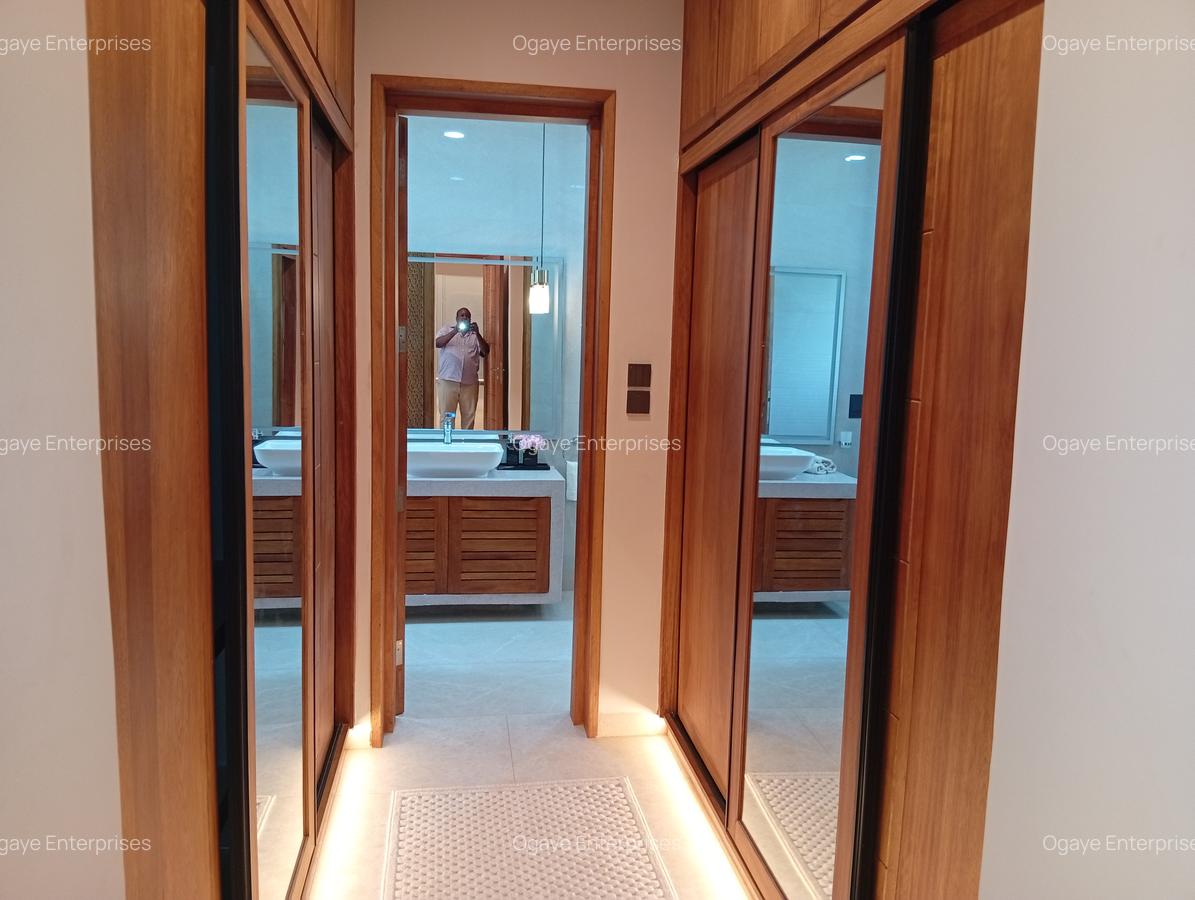 3 Bed Apartment with En Suite at Mt Kenya Road - 11