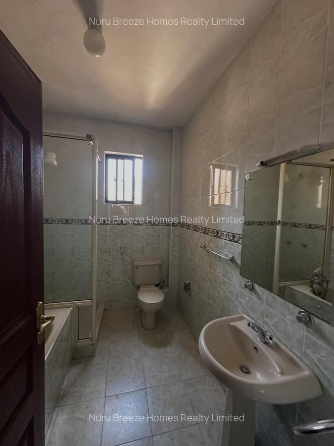 3 Bed Apartment with En Suite in Brookside - 16