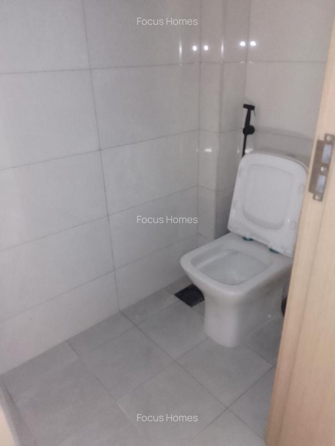 2 Bed Apartment with En Suite in Westlands Area - 10