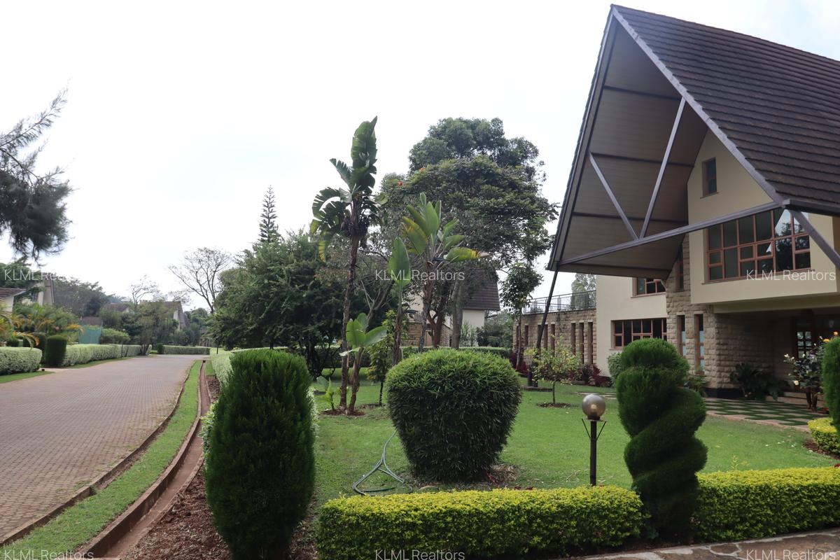 6 Bed Townhouse with En Suite in Karen - 2