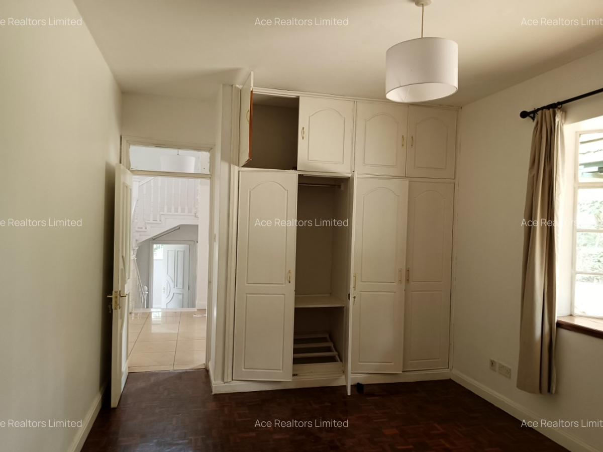 5 Bed Townhouse with En Suite at Karen - 14