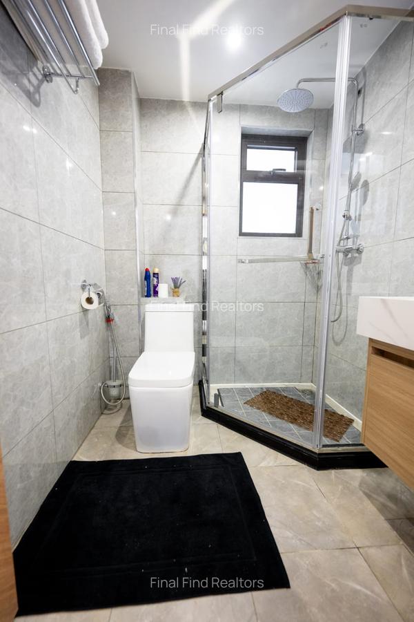 Serviced 2 Bed Apartment with En Suite in Riverside - 12