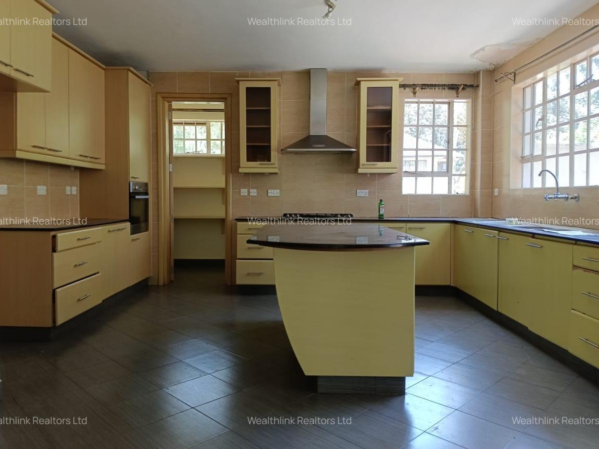 4 Bed Townhouse with En Suite at Karen - 9