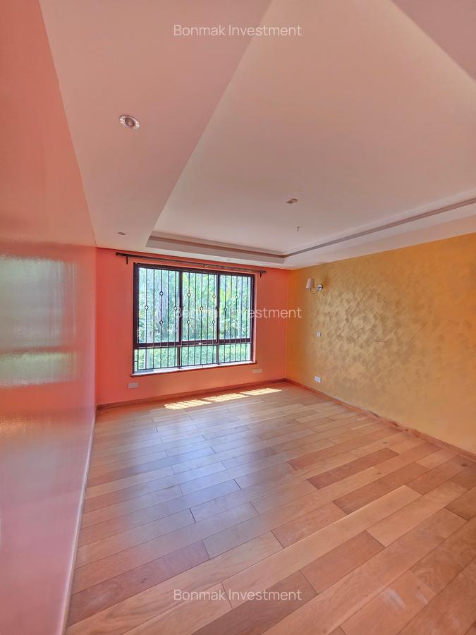 4 Bed Townhouse with En Suite at Lavington Green - 10