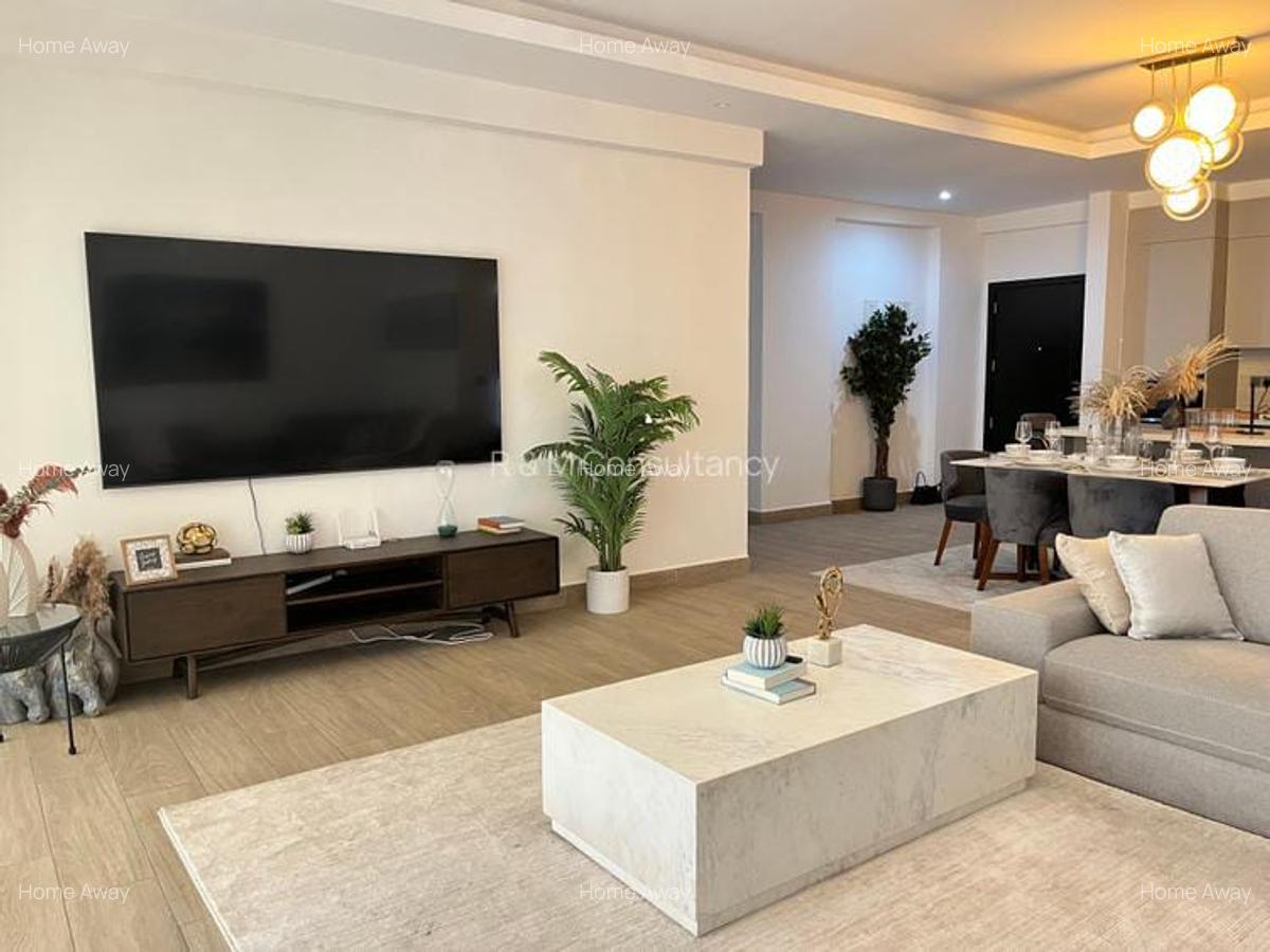 Furnished 3 Bed Apartment with En Suite in Riverside - 2