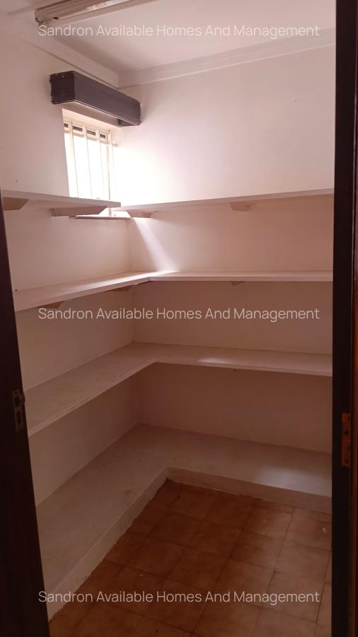 4 Bed Townhouse with En Suite in Kileleshwa - 4