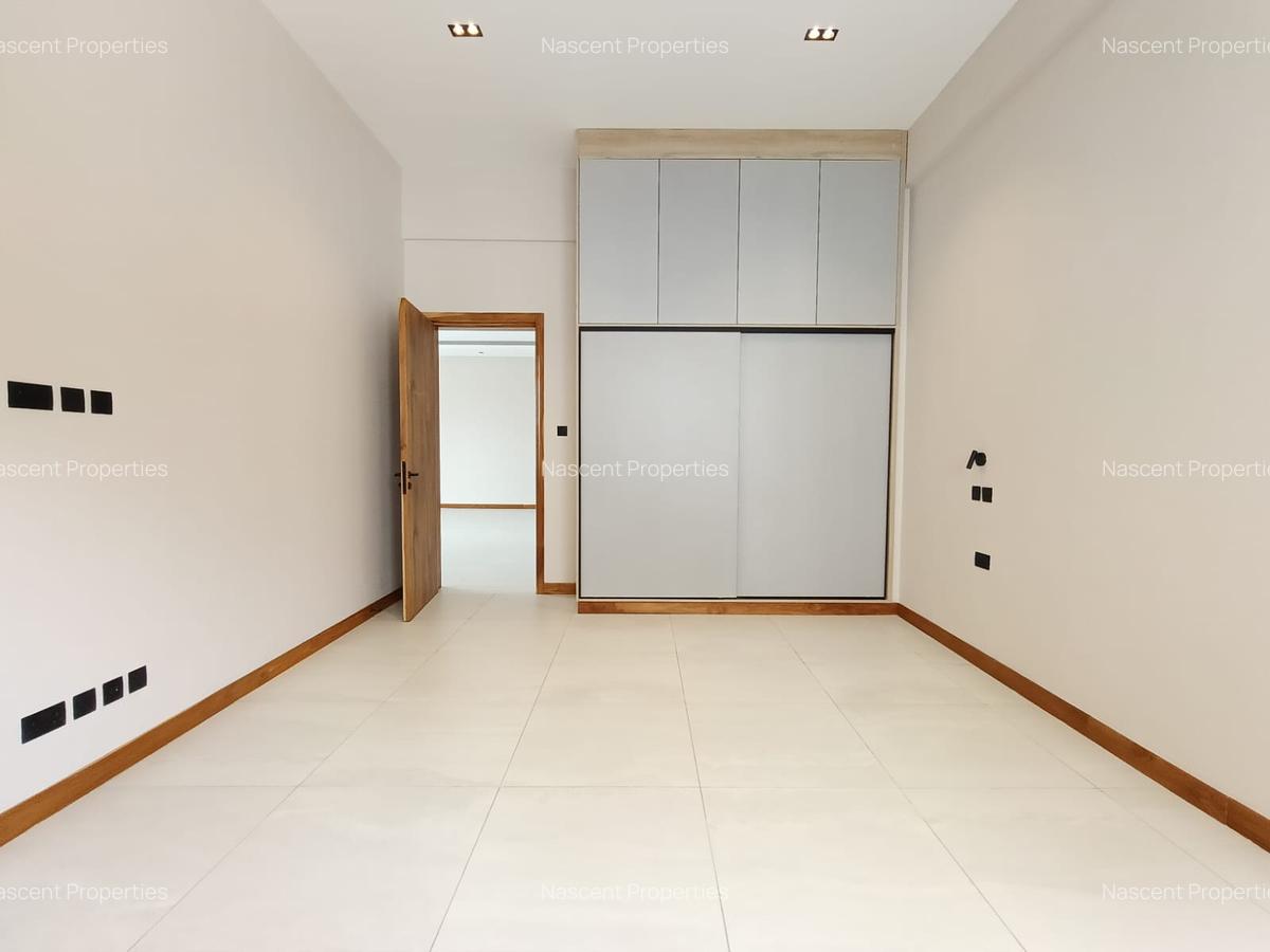 4 Bed Apartment with En Suite in Loresho - 8