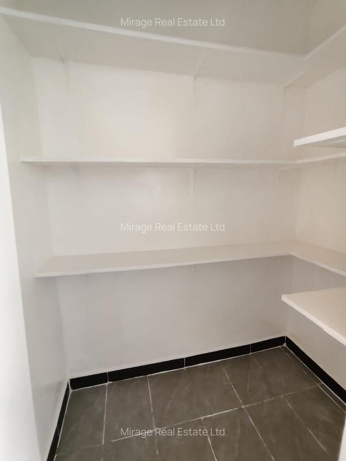 5 Bed Apartment with En Suite in Kileleshwa - 16