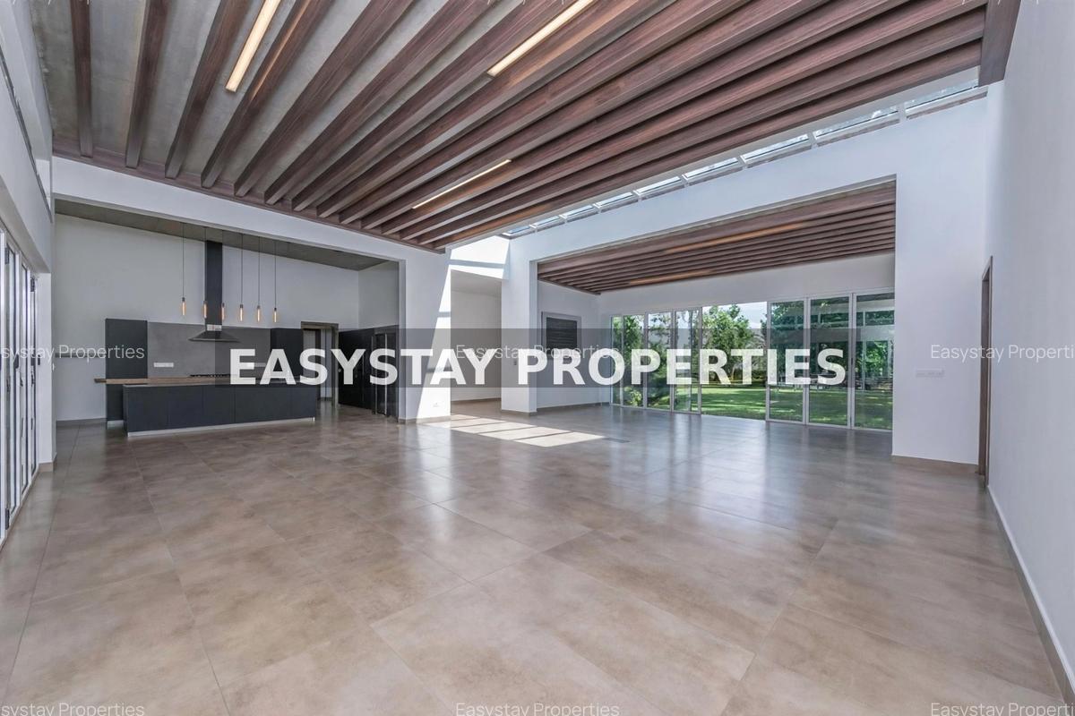 4 Bed House with En Suite in Runda - 5