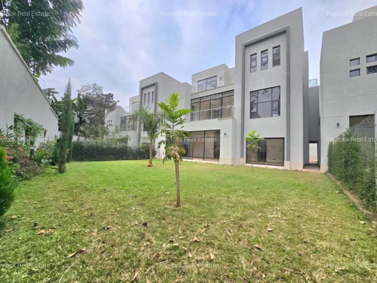 5 Bed Townhouse with En Suite at Lavington Green - 13