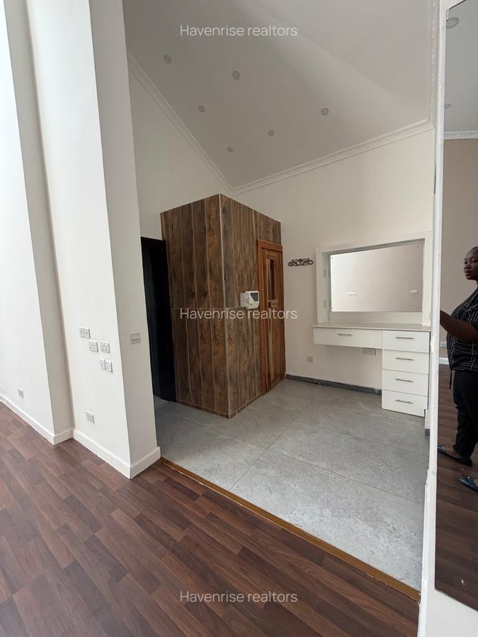 5 Bed House at Runda - 8