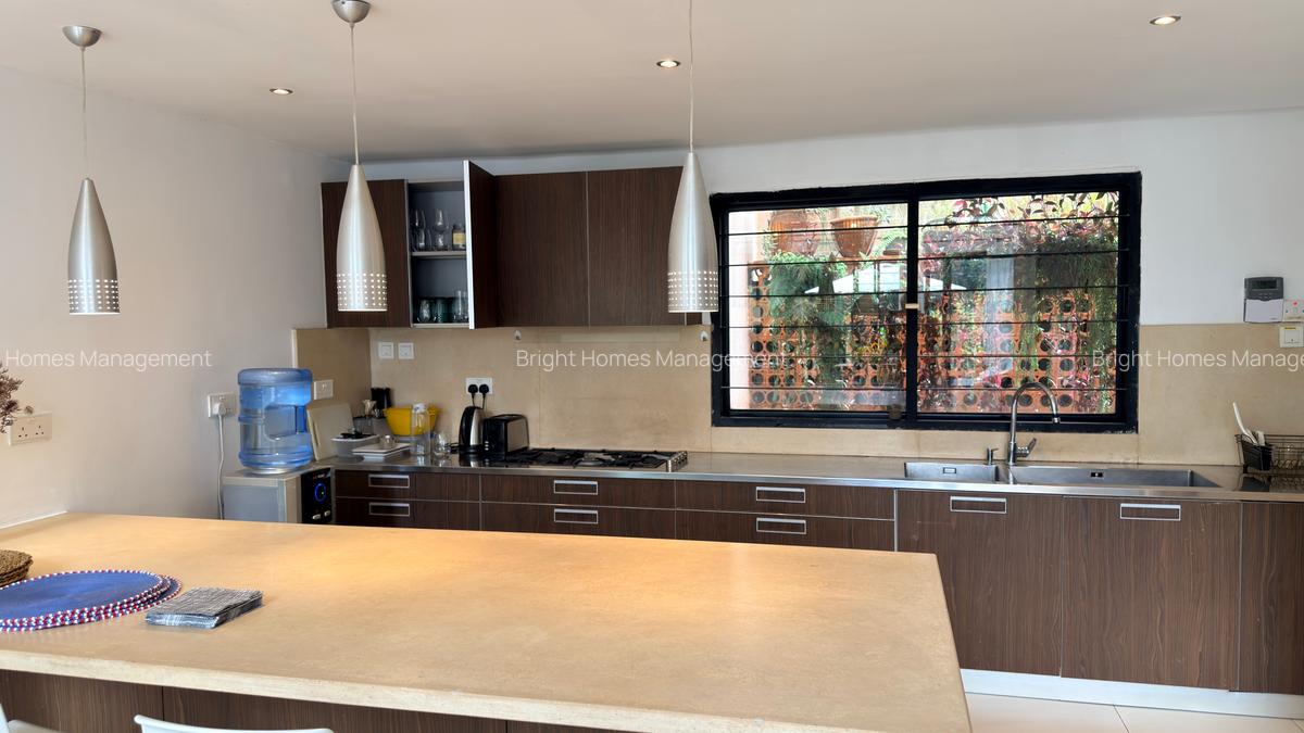 3 Bed Villa with En Suite in Muthaiga - 9