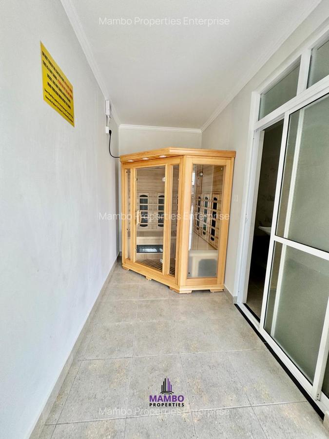 3 Bed Apartment with En Suite at Riverside Dr - 17