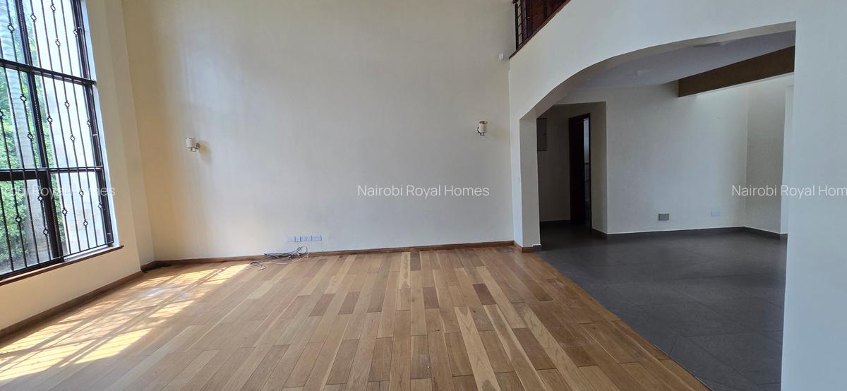 5 Bed Townhouse with En Suite at Lavington Green - 20