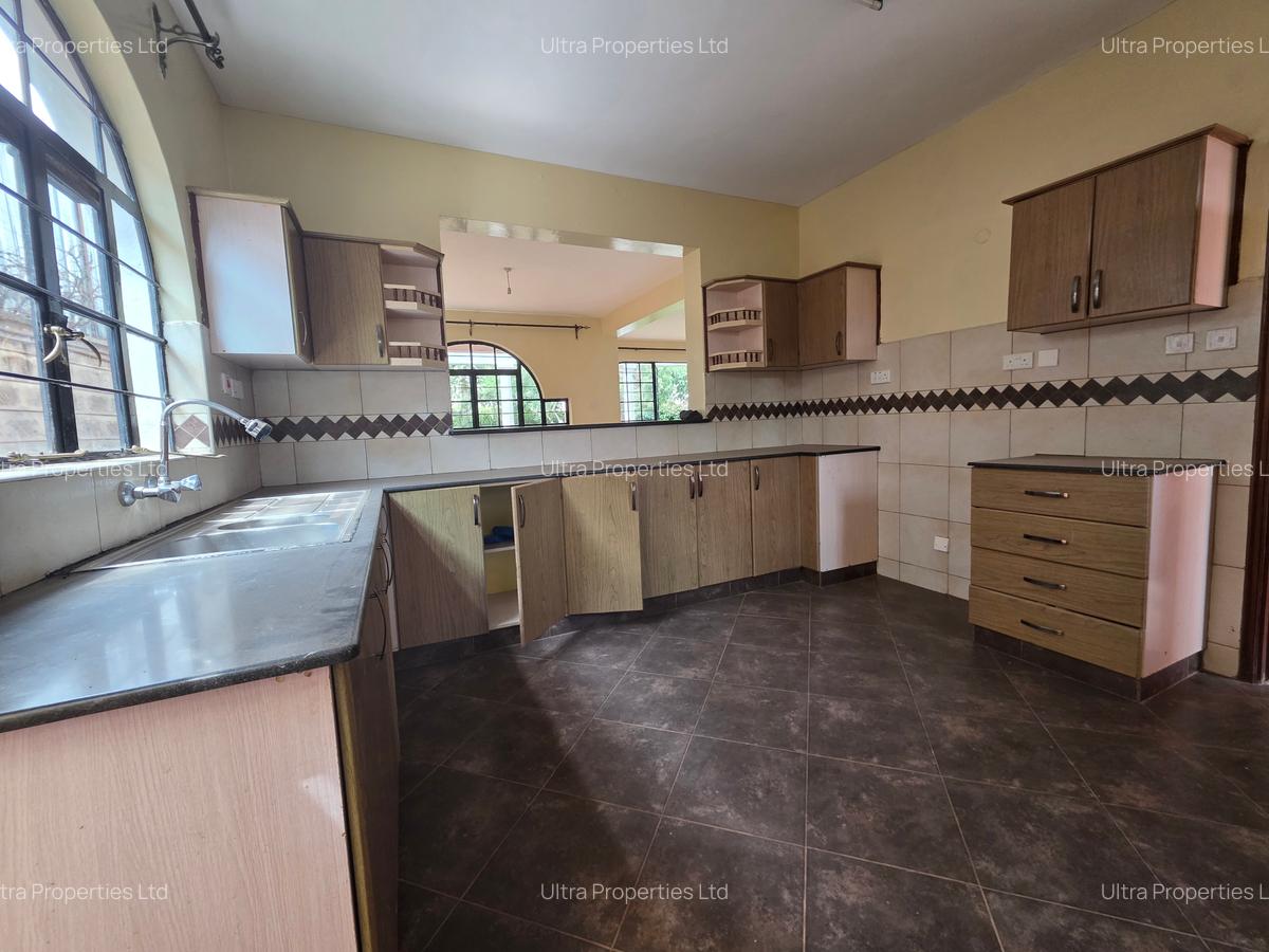 4 Bed Townhouse with En Suite in Kiambu Road - 8