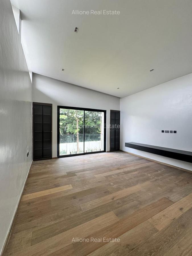 5 Bed Townhouse with Garden at Close To The Un Headquarters - 10