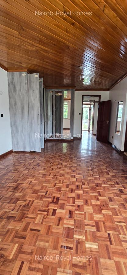 5 Bed Townhouse with En Suite at Lavington Road - 7