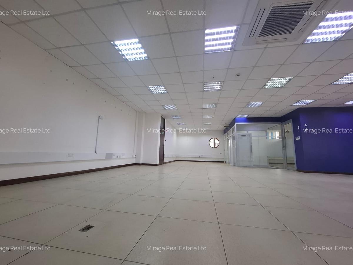 Office with Backup Generator in Westlands Area - 10