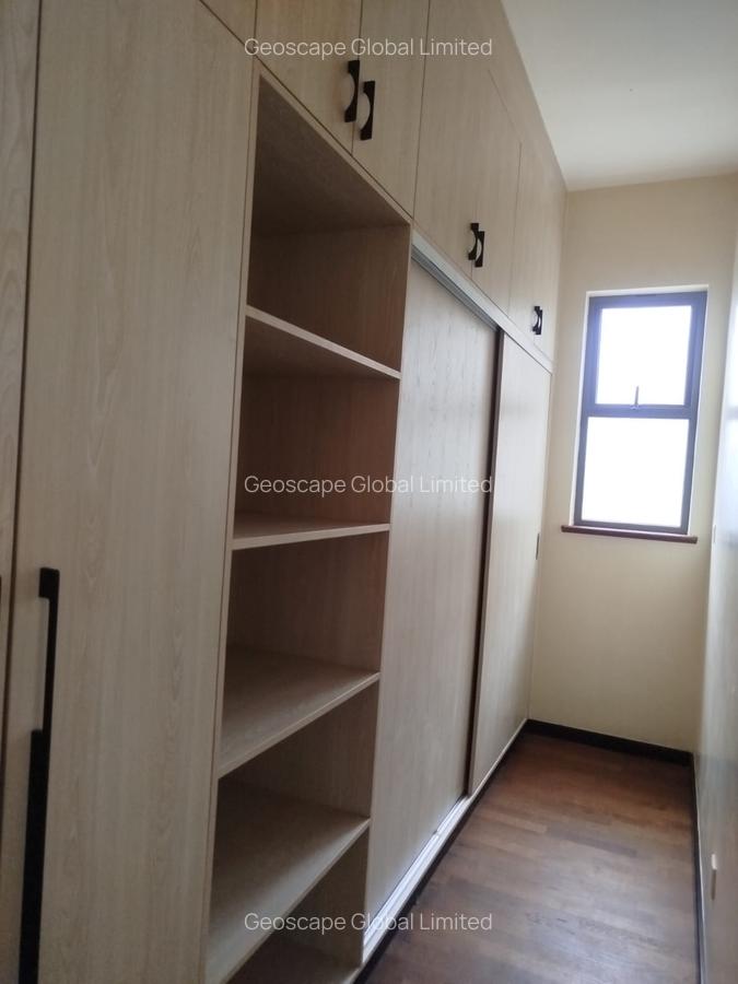 3 Bed Apartment with En Suite in General Mathenge - 12