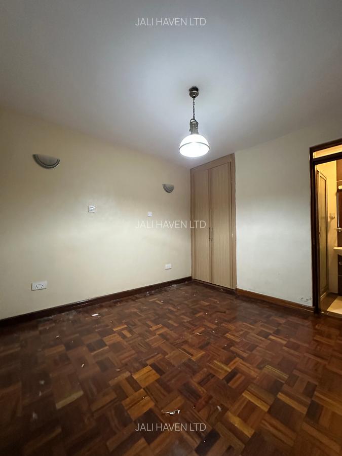 5 Bed Townhouse with En Suite in Kileleshwa - 7