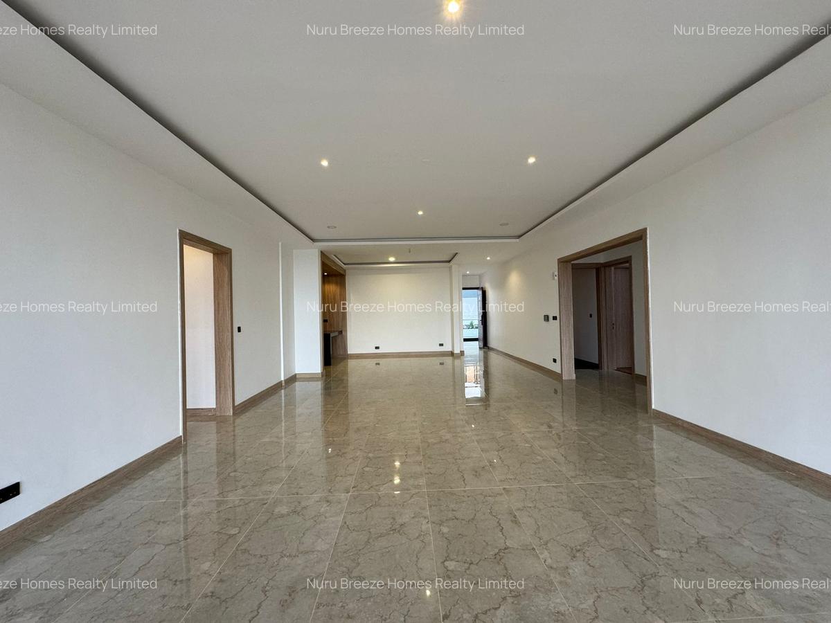 4 Bed Apartment with En Suite in Spring Valley - 2