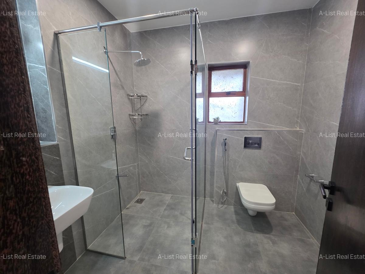 3 Bed Apartment with En Suite at Mandera Road - 16