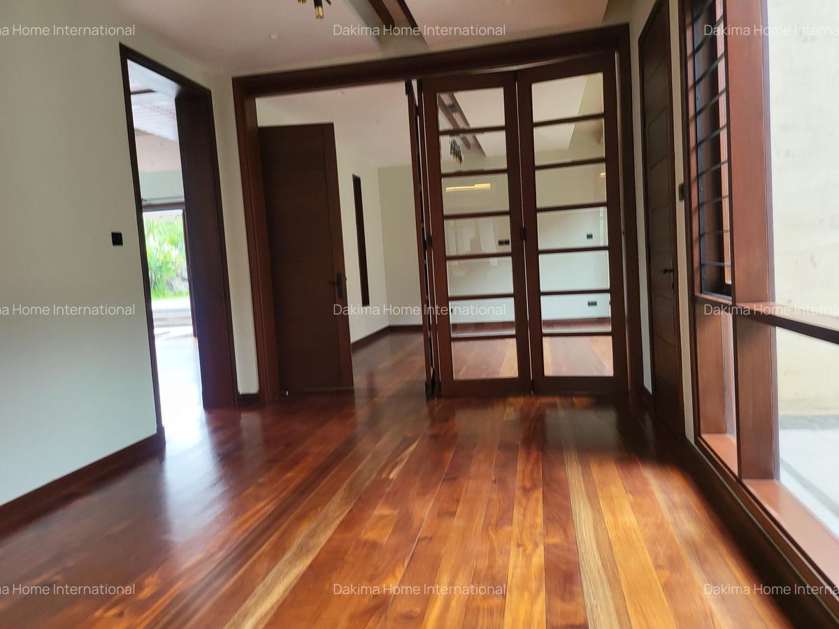 4 Bed House with En Suite in Runda - 6