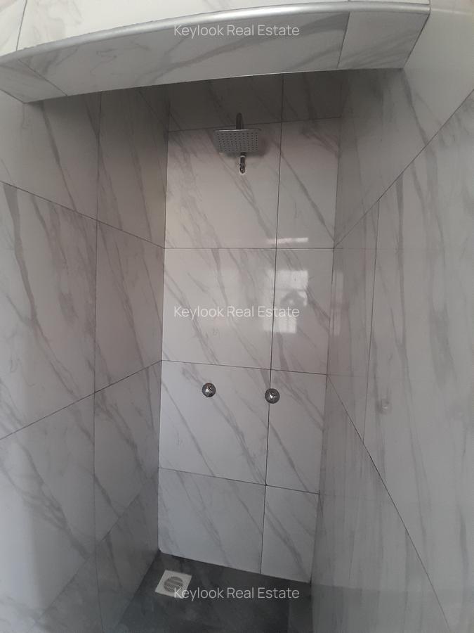 3 Bed House with En Suite at Lavington Green - 7